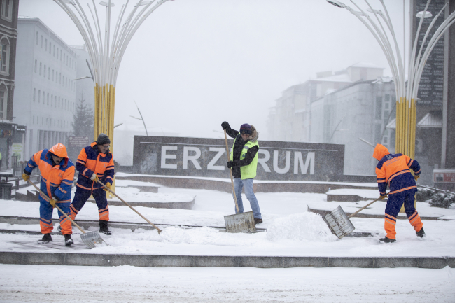 Doğu'da kar yağışı devam edecek