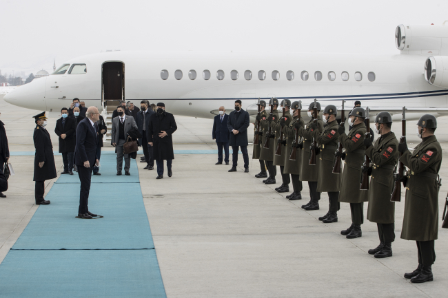 Lübnan Başbakanı Mikati Ankara'da