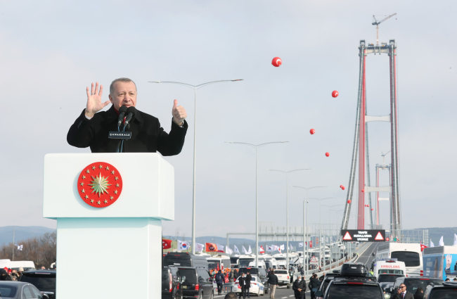 18 Mart 2022... Cumhurbaşkanı Recep Tayyip Erdoğan, 1915 Çanakkale Köprüsü'nün açılışını yaptı. 