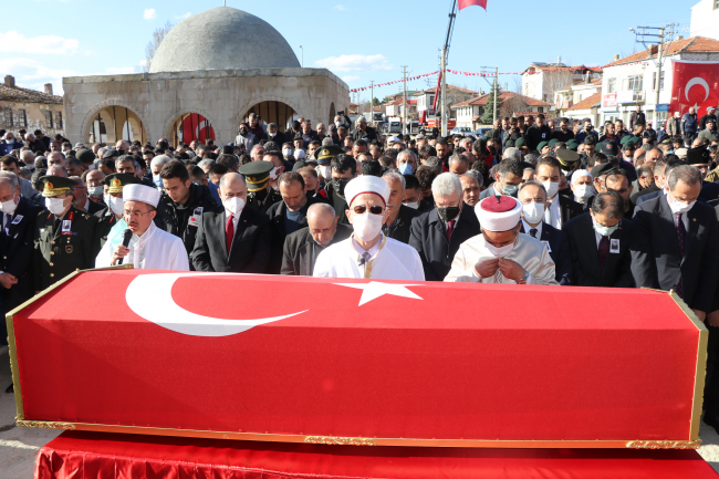 Pençe-Kilit şehidine veda