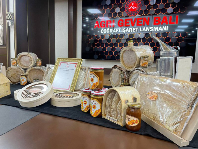 Ağrı geven balı tescillendi