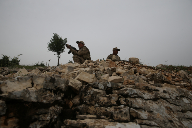 Korucular bayramda da eller tetikte vatan nöbetinde