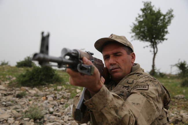 Korucular bayramda da eller tetikte vatan nöbetinde