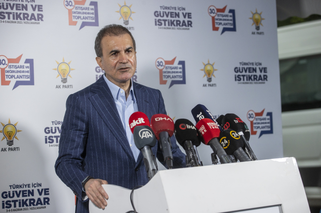 Ömer Çelik: Muhalefet kamuoyunun önüne çıkıp adaylarını ifade etmeli