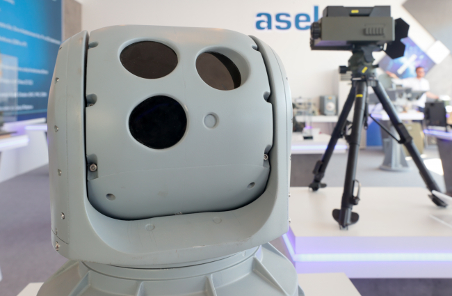 Türk donanması 'milli gözlerle' görüyor