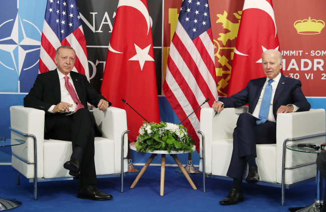 Cumhurbaşkanı Erdoğan ve ABD Başkanı Biden İspanya'da ikili bir görüşme gerçekleştirdi. Foto: AA