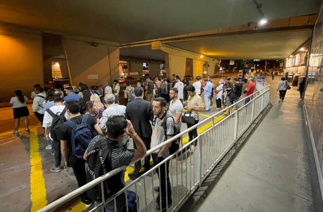 İstanbul'da metrobüs kazası: Çok sayıda yaralı var