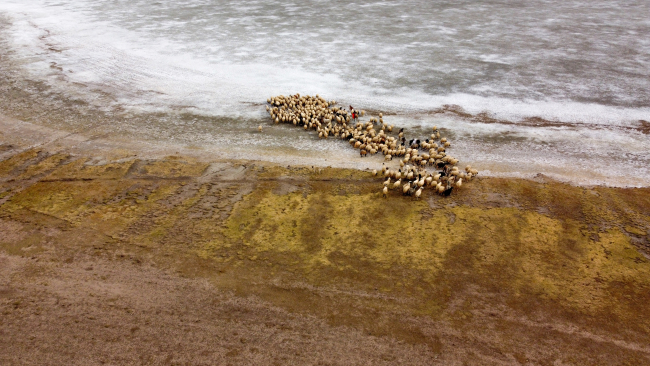 Tuz Gölü'nde kuraklık alarmı