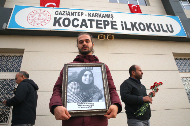Karkamış'taki terör saldırısında Öğretmen Ayşenur Alkan da şehit olmuştu. Foto: AA 