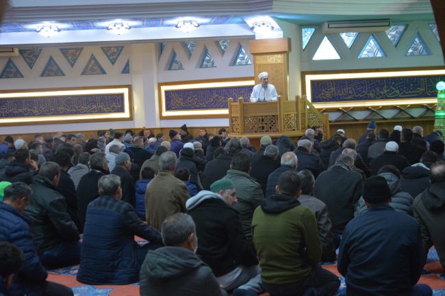 Regaib Kandili'nde camiler doldu taştı