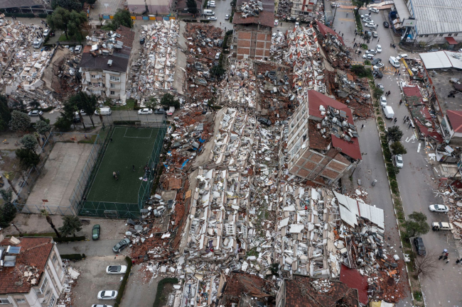 Kahramanmaraş merkezli depremlerde 10 ilin genelinde büyük yıkımlar yaşandı. Foto: AA