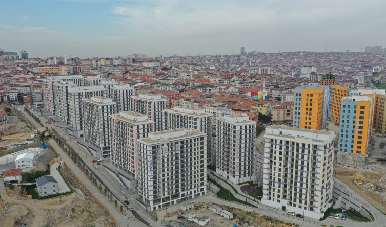 2012 yılında “Türkiye'nin Her Yerinde Kentsel Dönüşüm” sloganıyla başlayan dönüşüm projesi kapsamında Türkiye'nin dört bir yanında yüz binlerce dönüşüm projesi gerçekleşti.