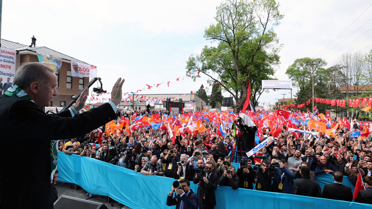 Cumhurbaşkanı Erdoğan: Kaynağı yönetmek tefecilerden para alarak yapılmaz