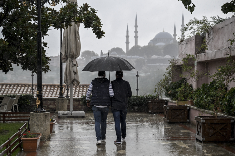 Meteoroloji'den İstanbul için 'hafta sonu' uyarısı
