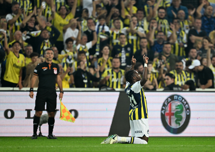 Fenerbahçe, rekor kırarak liderliğini sürdürdü - TRT Spor