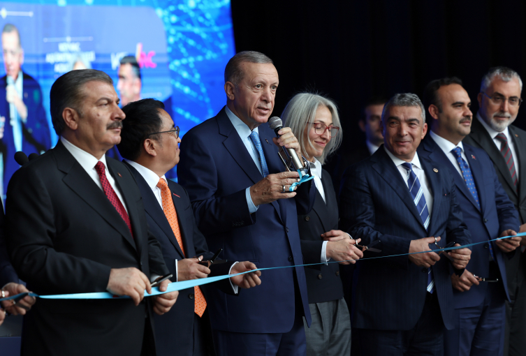 Cumhurbaşkanı Erdoğan: Hepatit A aşısı artık standartlara uygun şekilde ülkemizde üretilecek