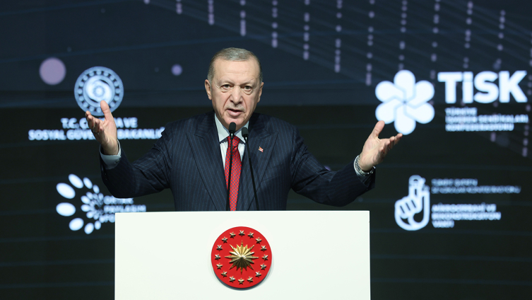 Cumhurbaşkanı Erdoğan: İş kanunu ile verimliliği artırabiliriz