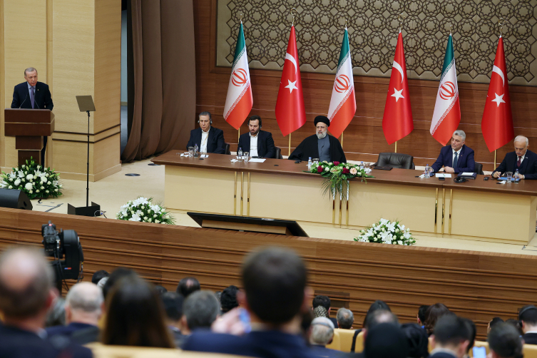 Cumhurbaşkanı Erdoğan: İran ile yeni sınır kapıları gündemimizde