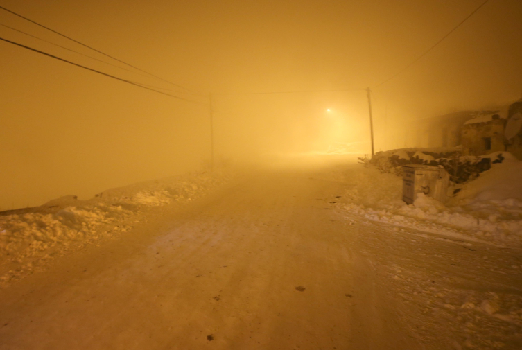Çıldır'da hayat eksi 33 derecede dondu