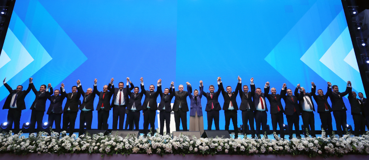 AK Parti'nin Antalya ilçe belediye başkan adayları açıklandı
