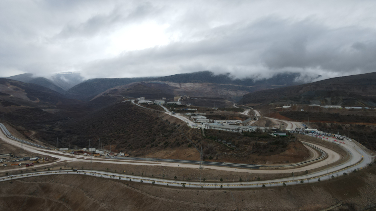 Erzincan'da maden sahasında toprak kayması: 7 gözaltı