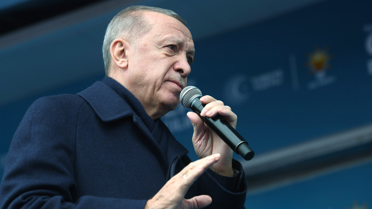 Cumhurbaşkanı Erdoğan: Emeklilerimizin bayram ikramiyesini 3 bin liraya yükselteceğiz