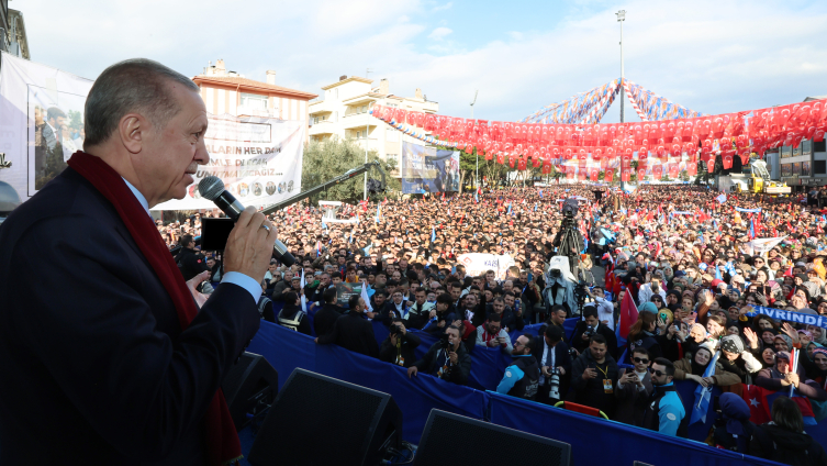 Cumhurbaşkanı Erdoğan: İstanbul'u kaybedeceklerini görünce sağa sola saldırıyorlar