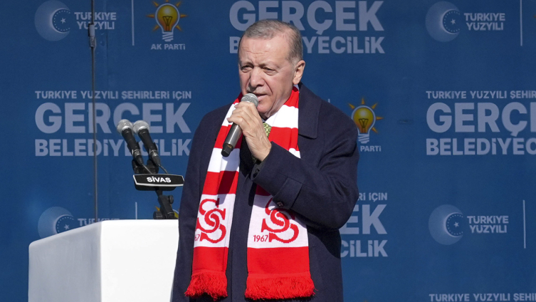 Cumhurbaşkanı Erdoğan: Gençlerimizi hedef almak zihniyet bozukluğunun işaretidir