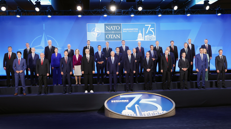 Cumhurbaşkanı Erdoğan, NATO Atlantik Konseyi Devlet ve Hükümet Başkanları Oturumu'na katıldı