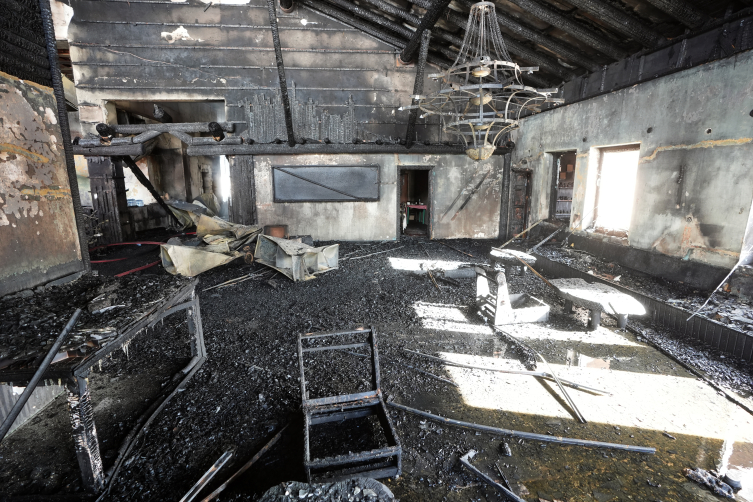 Bolu Belediyesi yanan otele