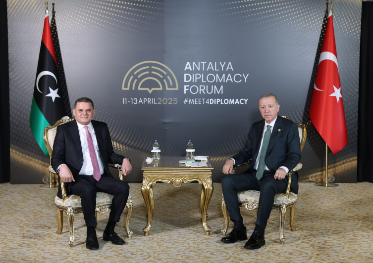 Cumhurbaşkanı Erdoğan'dan Antalya'da diplomasi trafiği