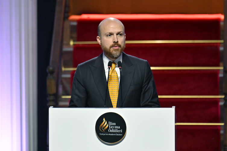 İlim Yayma Ödülleri sahiplerini buldu