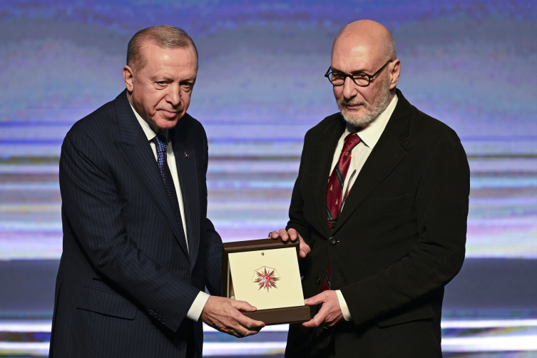 Cumhurbaşkanı Erdoğan: Kültürel değerlerimizi evrensel bakışla harmanlayıp inşa etmeliyiz