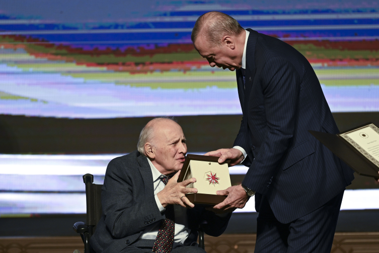 Cumhurbaşkanı Erdoğan: Kültürel değerlerimizi evrensel bakışla harmanlayıp inşa etmeliyiz