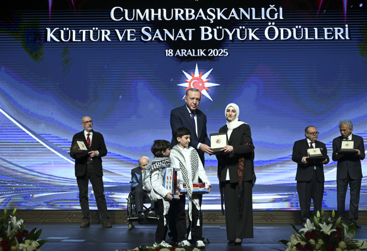 Cumhurbaşkanı Erdoğan: Kültürel değerlerimizi evrensel bakışla harmanlayıp inşa etmeliyiz