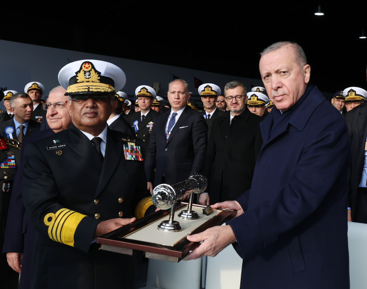 Cumhurbaşkanı Erdoğan: Kendi savaş gemisini yapan 10 ülkeden biriyiz