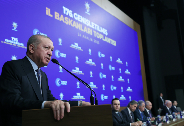 Cumhurbaşkanı Erdoğan: Filistinlilerin kanı elinde olanların hadsizliği teneke tıngırtısı hükmündedir