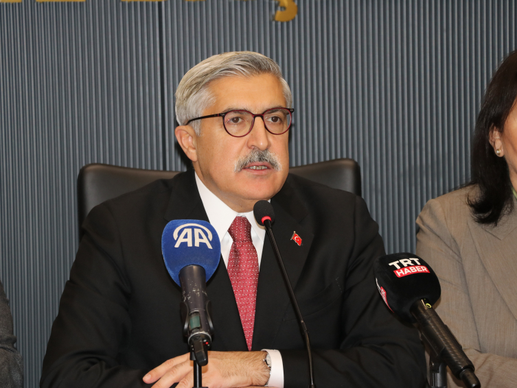 AK Parti'den Özgür Özel'in Suriye açıklamalarına tepki