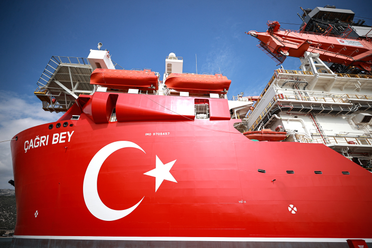 Çağrı Bey sondaj gemisi Somali yolunda
