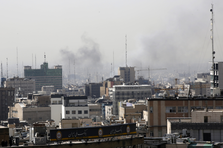 ABD ve İsrail, İran'a saldırı başlattı