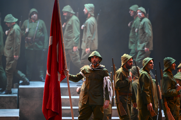 Cumhurbaşkanı Erdoğan, "Şüheda 1915" Tiyatro Gösterimi'ni izledi