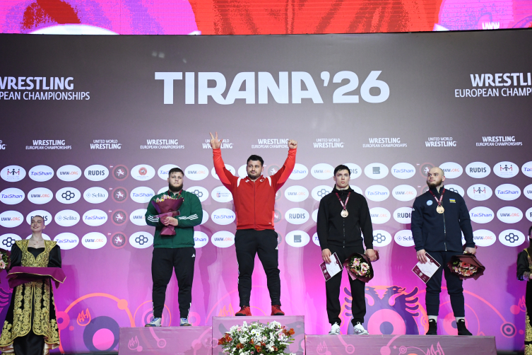 Rıza Kayaalp tarih yazdı