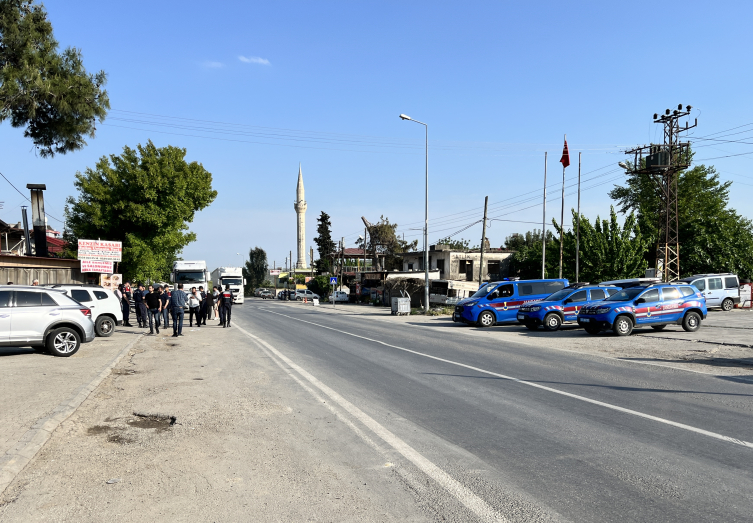 Mersin'de silahlı saldırgan 6 kişiyi öldürdü, 8 kişiyi yaraladı