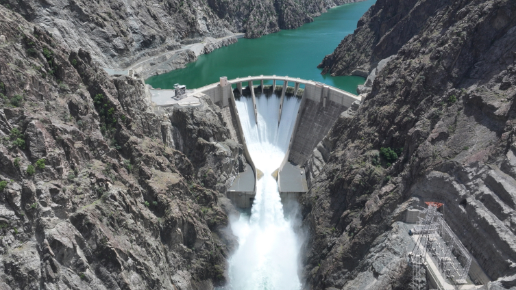 Yenilenebilir enerjide hedef 120 bin MW kurulu güç
