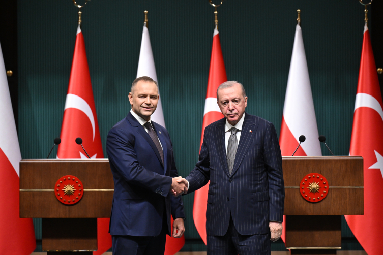 Cumhurbaşkanı Erdoğan: Polonya ile ticaret hacmi hedefimizi 15 milyar dolar belirledik