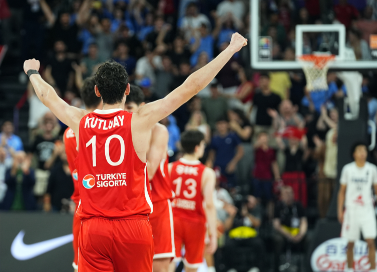 U17 Erkek Basketbol Milli Takımımız Dünya Kupası'nda yarı finalde