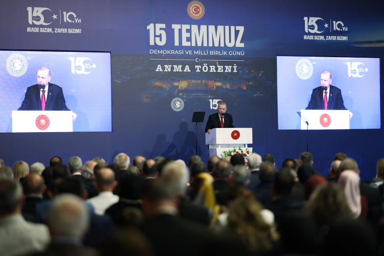 Cumhurbaşkanı Erdoğan: 10 yıl önce olduğu gibi bugün de biriz, beraberiz, tek yüreğiz