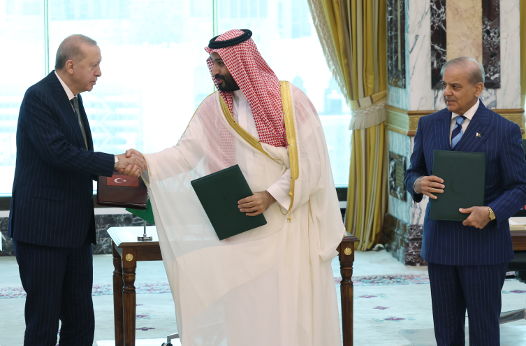 Türkiye, Suudi Arabistan ve Pakistan'dan Mekke Savunma Anlaşması