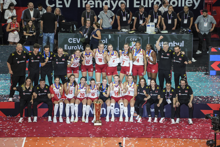 Türk kadın voleybolu 2026'ya damga vurdu