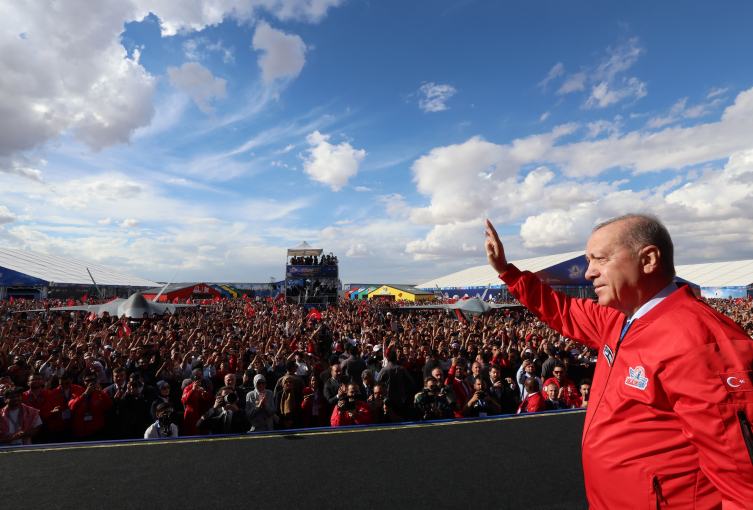 Cumhurbaşkanı Erdoğan: Türkiye'nin geleceği emin ellerde